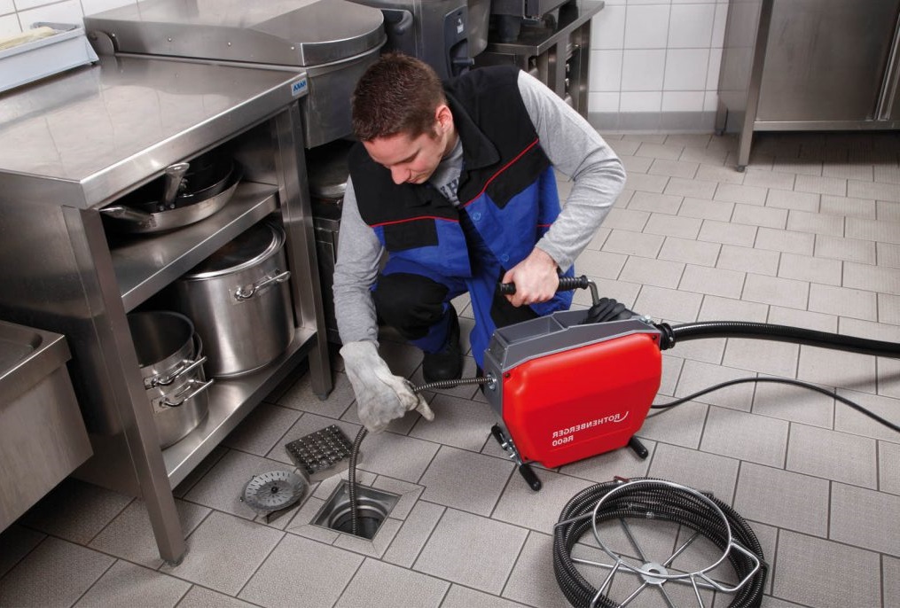 Maltepe Kanalizasyon açma işlemi